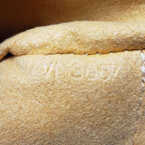 Louis Vuitton Neo Cabby MM Monogram Denim Hand Bag - Picture 13 of 14